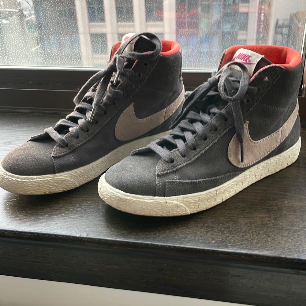 Nike | Blazer sneakers gray suede size 7